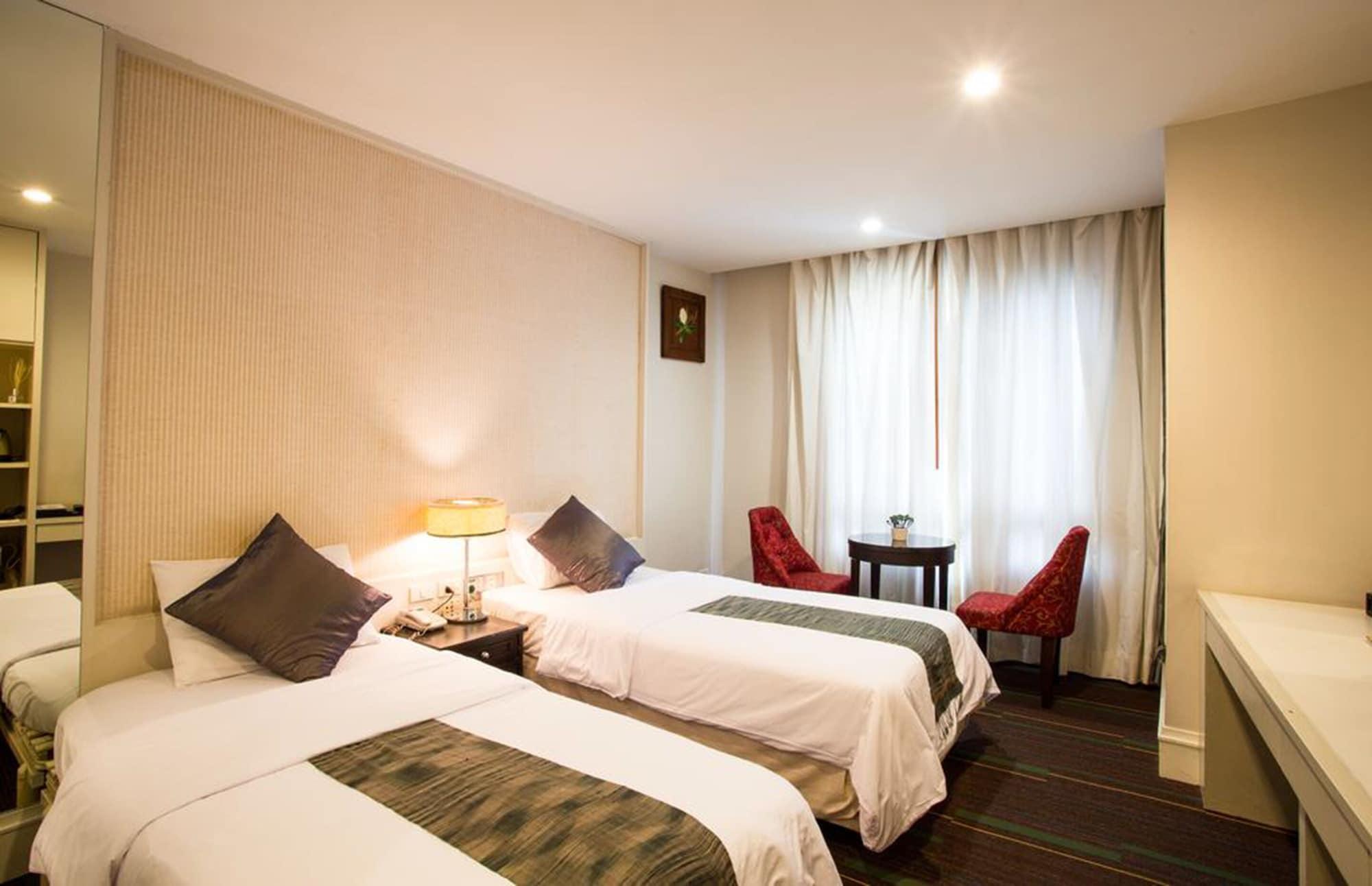 Aphrodite Inn Bangkok Exteriör bild