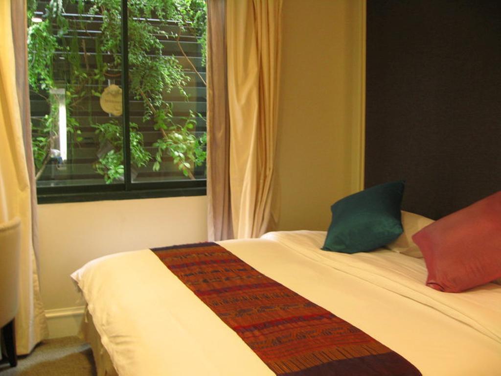 Aphrodite Inn Bangkok Rum bild